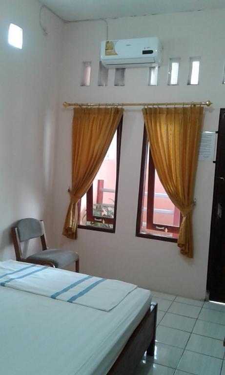 Canary Guesthouse Yogyakarta Exteriör bild
